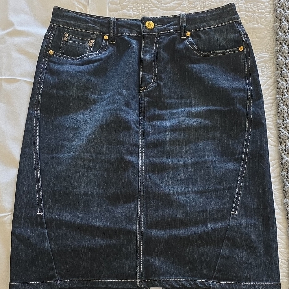 Denim Midi Skirt in Dark Blue